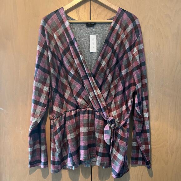 NWT Lane Bryant Crossover Top - Picture 1 of 3